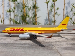 DHL TUPOLEV 204-100 1:400 NG MODELS - comprar en línea