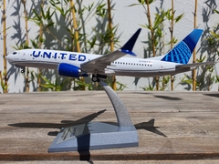 UNITED BOEING 737 MAX8 1:200 INFLIGHT200 "PINTURA DAÑADA" - comprar en línea