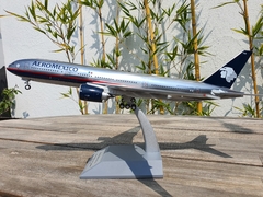 AEROMEXICO BOEING 777-200 N745AM 1:200 INFLIGHT200 - comprar en línea