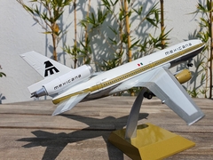 MEXICANA MCDONNELL DOUGLAS DC-10-15 1:200 INFLIGHT200 *PINTURA DAÑADA Y ALA SUELTA* - tienda en línea