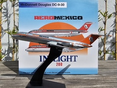 AEROMEXICO MCDONNELL DOUGLAS DC-9-32 1:200 INFLIGHT200