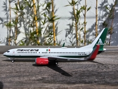 MEXICANA BOEING 737-800 (WL) 1:400 GEMINI JETS - comprar en línea