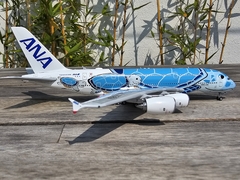 SET DE 3 ANA AIRBUS A380 "FLYING HONU" 1:400 AV400 - tienda en línea