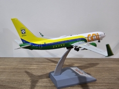 GOL BOEING 737-800 (WL) PR-GUM CONFEDERACIÓN BRASILEÑA DE FUTBOL 1:200 INFLIGHT200 - tienda en línea