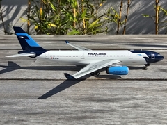 Mexicana Airbus A330-200 XA-MXQ 1:400 Phoenix Models PH11390 - Aztec Wings