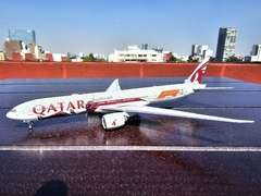 QATAR AIRWAYS BOEING 777-300 "FORMULA 1" A7-BEL 1:400 NG MODELS en internet