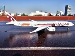 QATAR AIRWAYS BOEING 777-300 "FORMULA 1" A7-BEL 1:400 NG MODELS - Aztec Wings