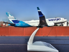 WESTJET BOEING 737 MAX8 C-EFWJ 1:200 INFLIGHT200 - Aztec Wings