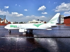 MAS AIR CARGO BOEING 767-200F N773AX 1:400 AERO CLASSICS - comprar en línea