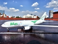 MAS AIR CARGO BOEING 767-200F N773AX 1:400 AERO CLASSICS en internet