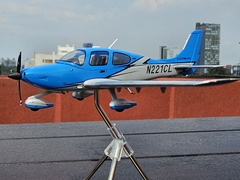 PRIVADO CIRRUS SR22 N221CL 1:72 GEMINI JETS en internet