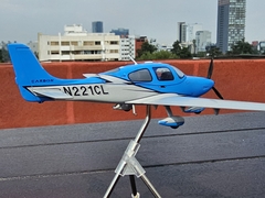 PRIVADO CIRRUS SR22 N221CL 1:72 GEMINI JETS - tienda en línea