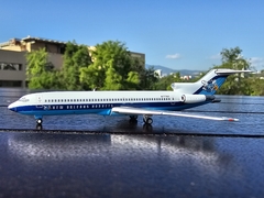 NEW ORLEANS HORNETS BOEING 727-200 N777KY 1:400 JC WINGS en internet