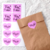 56 Calcos "Feliz Día" en papel adhesivo violeta - comprar online