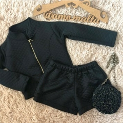 Short Matelassê Preto