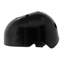 casco protector para niños UM color negro en internet