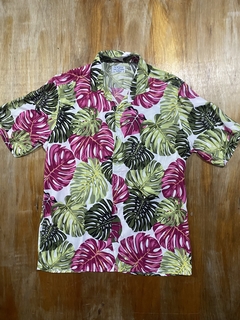 camisa hawaiana