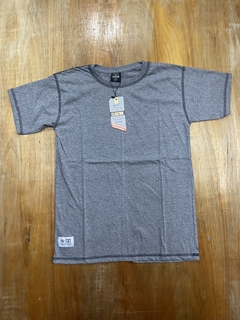 Remera Claxton talle S