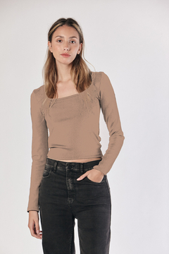 Remera Classic Box