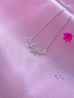 Colar Três Flores Cravejado