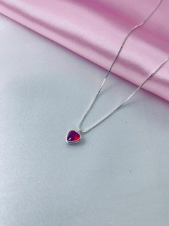 Colar Ponto de Luz Coração Vermelho na internet
