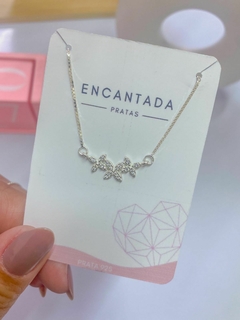 Colar Três Flores Cravejado - loja online