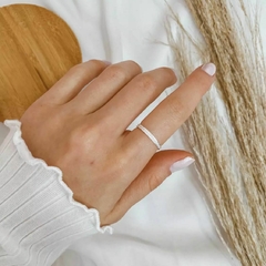 Anel Aparador Zircônias Cristal - loja online