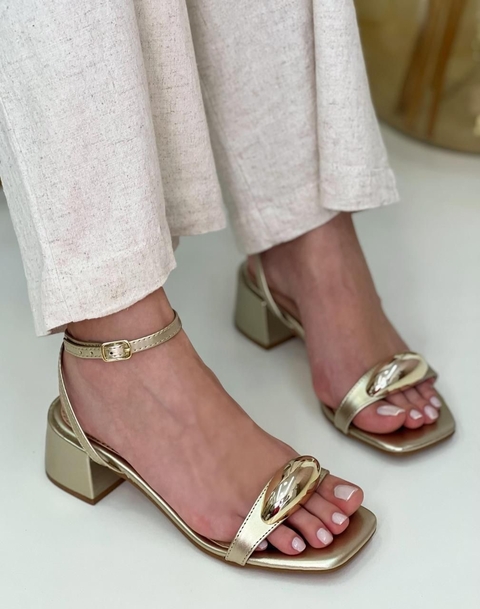Sandália Lena Salto Dourado Ligth