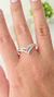 K - Anillo con piedritas en picos en internet