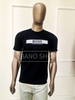 Camiseta Hugo Boss Gola C Preto (Tam M) US495 - comprar online