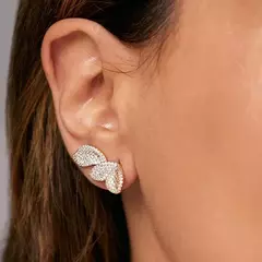 BRINCO EARCUFF PÉTALAS