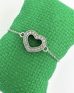 Pulseira coração vazado cravejado