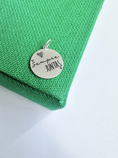 Pingente medalha “Sempre juntas”