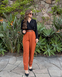 Calça Alfaiataria Feminina - Malu - comprar online