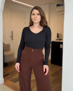 Blusa Apeluciada Detalhe Laço - loja online