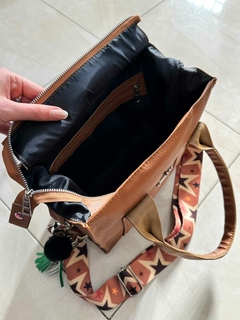 Cartera con Llavero y Cierre. - comprar online