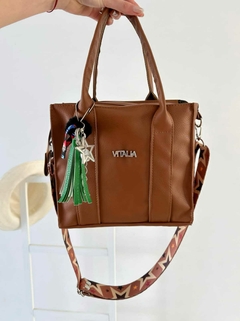 Cartera con Llavero y Cierre. en internet