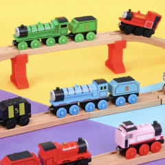 Combo Tren Bee James + Vagón Negro y amarillo de madera - Thomas & Friends - Importado - comprar online