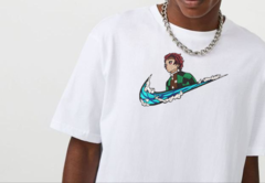 CAMISA TANJIRO na internet