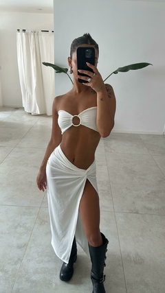 Pollera nudo blanca en internet