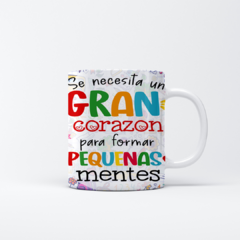 Taza Pequeñas Mentes maestra - comprar online