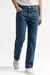 Calça jeans slim estonada Atittude