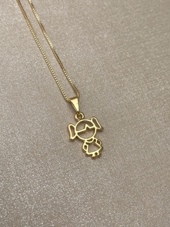 Colar de menina G vazada banhado a ouro18k