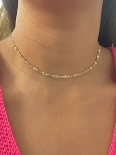Choker de pedrinhas cristal banhado a ouro18k