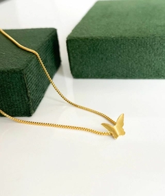 Colar borboleta P chapa banhado a ouro 18k