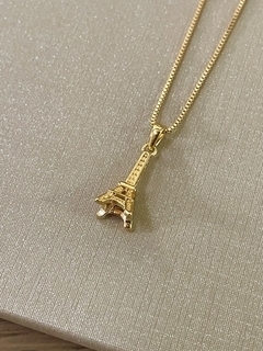 Colar torre Eiffel banhado a ouro 18k