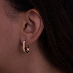 Argola aberta gota fosca banhado a ouro 18k