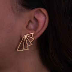 Brinco grande moderno banhado a ouro 18k