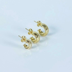 TRIO DE ARGOLA COM CORAÇÃO BANHADO A OURO 18K