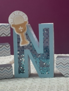 Letras y números 3D x 1 en internet